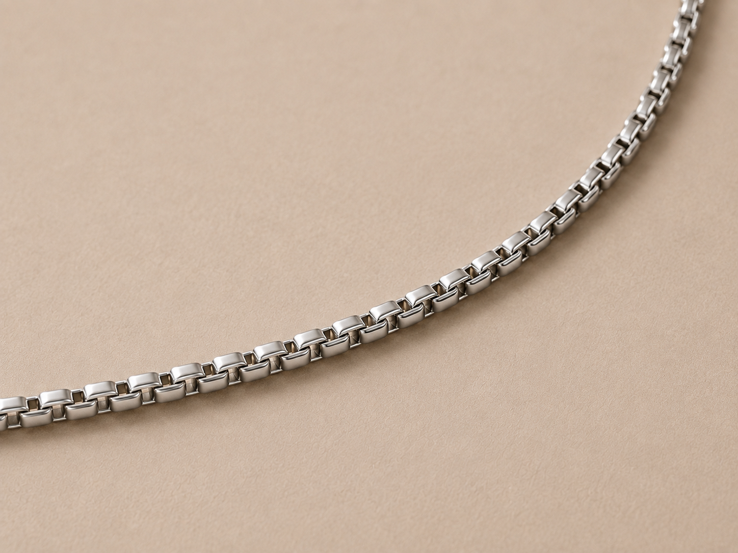Luxe box chain
