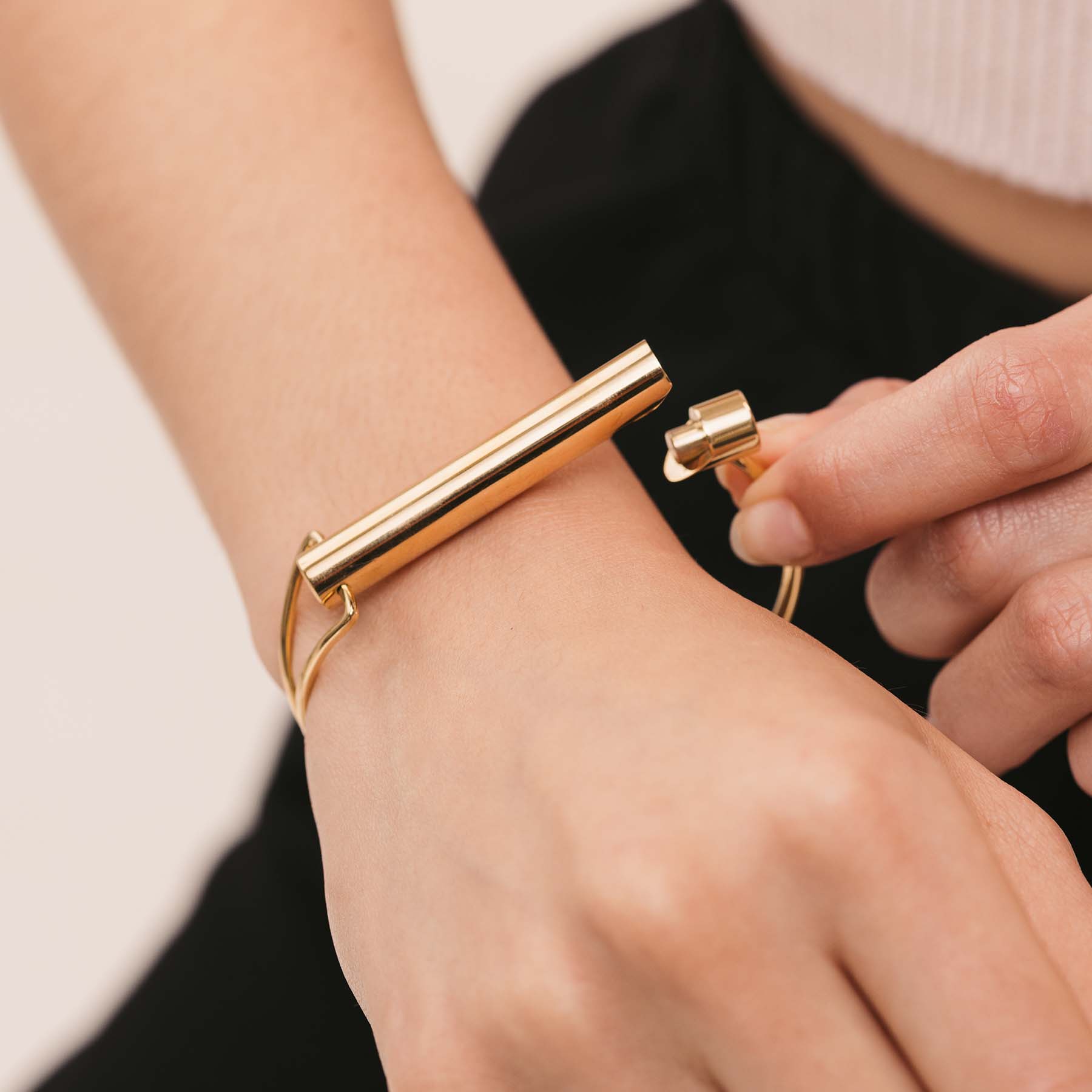 Cuff Shift - Quiet Stainless Steel Wrist Support– Komuso Design